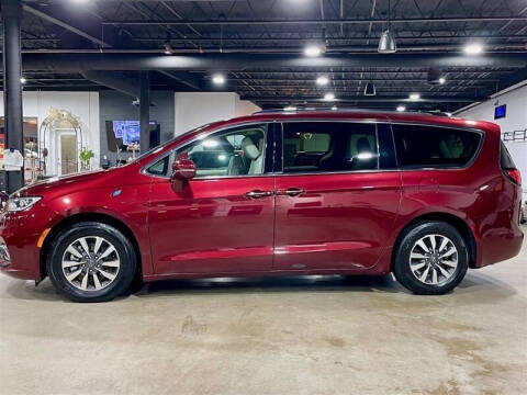 2021 Chrysler Pacifica Hybrid Touring L