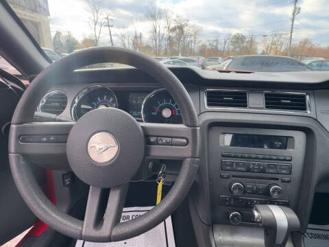 2010 Ford Mustang V6