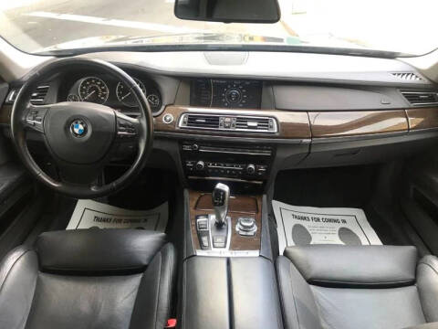2011 BMW 7 Series 750Li xDrive