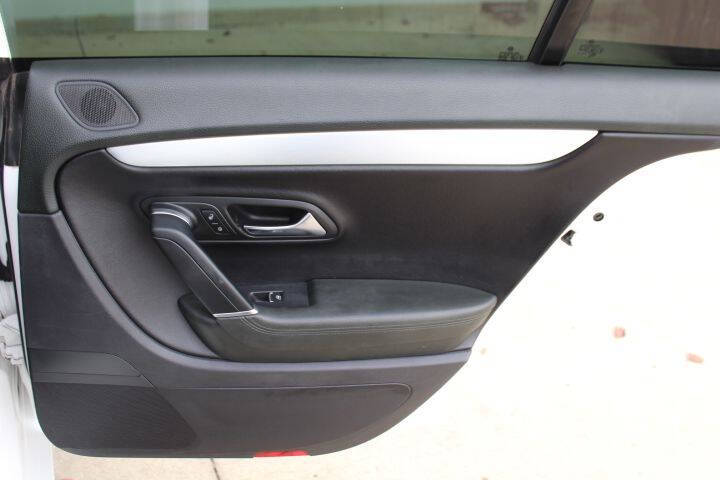 2010 Volkswagen CC Luxury