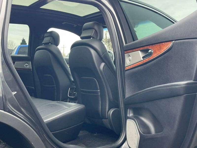 2020 Lincoln Nautilus Reserve