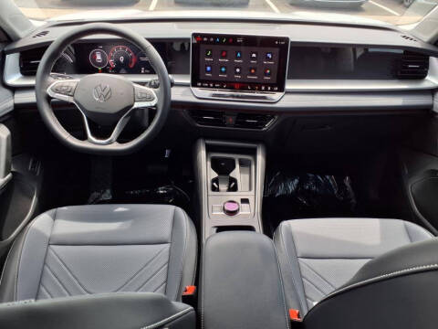 2025 Volkswagen Tiguan SE