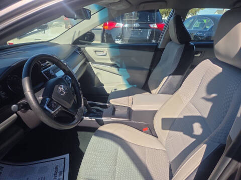 2015 Toyota Camry SE