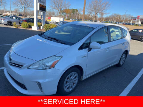 2013 Toyota Prius v Three