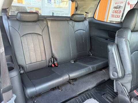 2011 GMC Acadia Denali