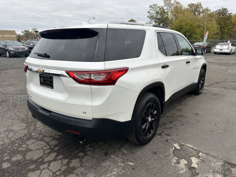 2018 Chevrolet Traverse LT Cloth