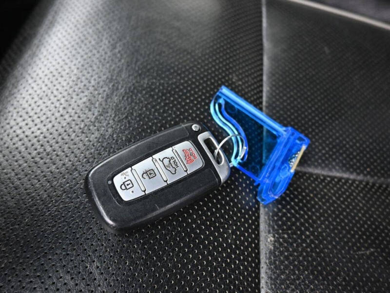 2013 Hyundai Veloster Turbo