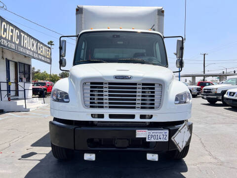 2017 Freightliner M2 106
