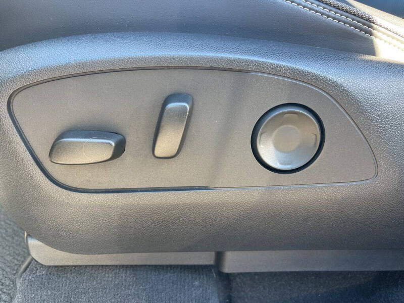 2024 GMC Sierra EV Denali Edition 1