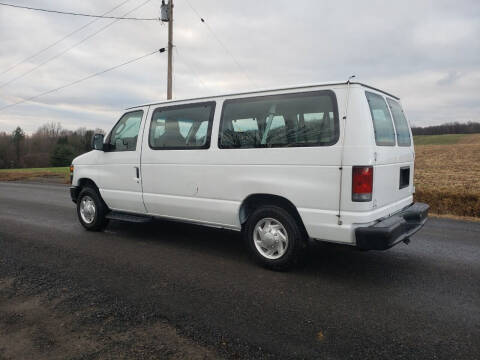 2011 Ford E-Series E-150 XLT