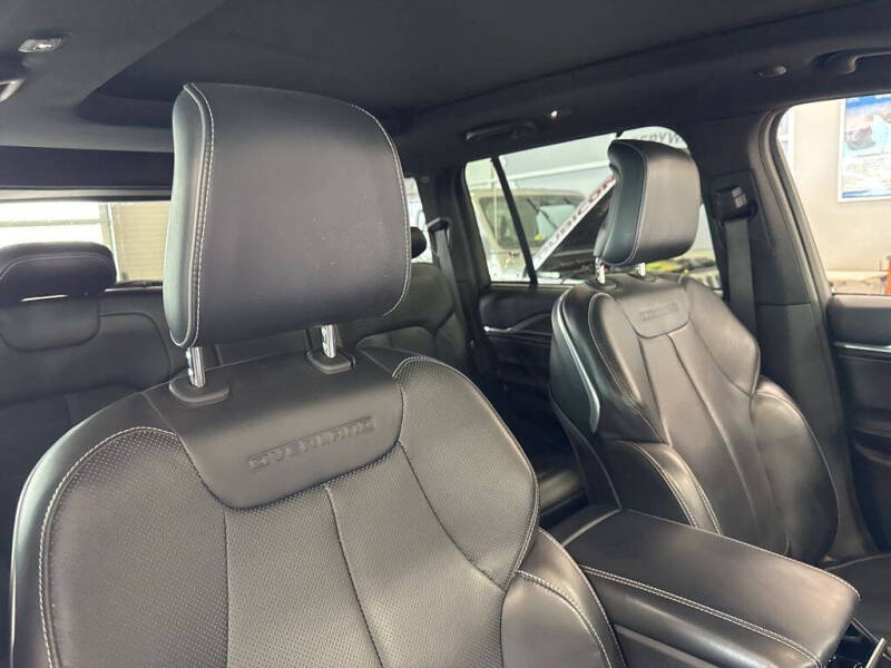 2022 Jeep Grand Cherokee Overland