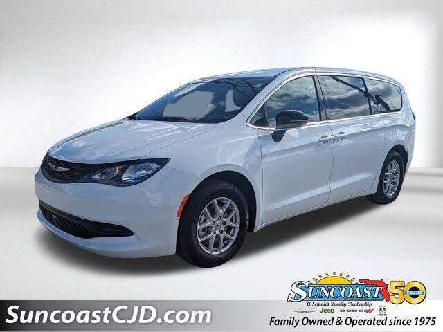 2025 Chrysler Voyager LX