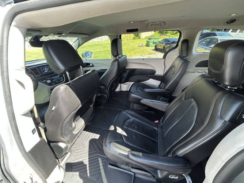 2019 Chrysler Pacifica Touring L