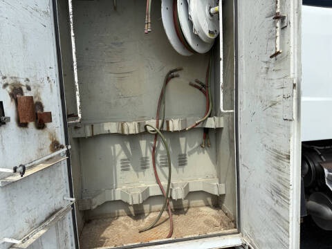 2011 Freightliner M2 106