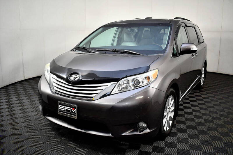2014 Toyota Sienna XLE 7-Passenger