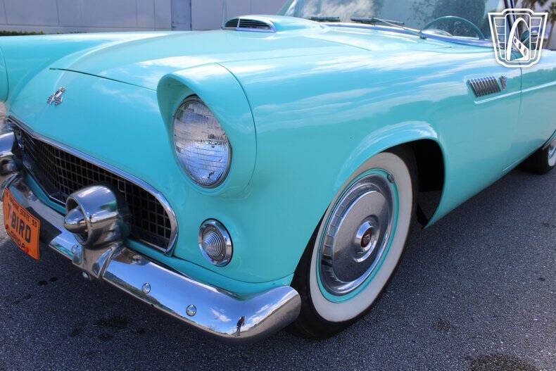 1955 Ford Thunderbird