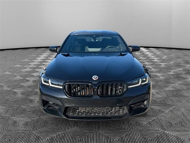 2022 BMW M5