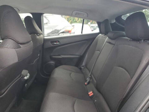 2020 Toyota Prius LE