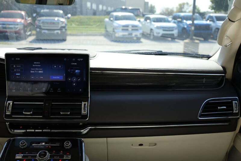 2024 Lincoln Navigator Black Label