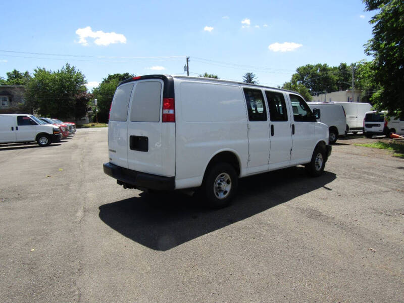 2021 Chevrolet Express 2500