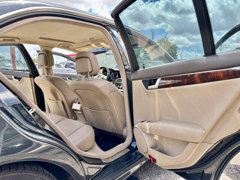 2012 Mercedes-Benz C-Class  - $11,995