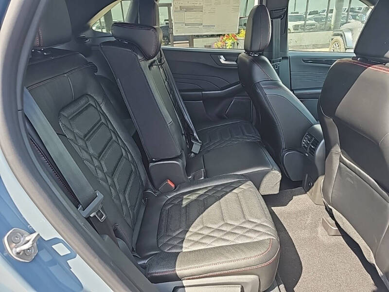 2024 Ford Escape ST-Line Elite