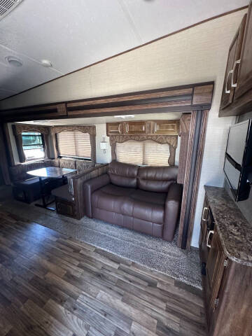 2017 Keystone RV COUGAR 284RDBWE