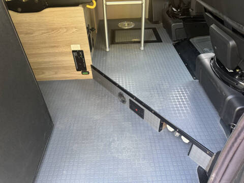 2022 Winnebago Solis 59PX