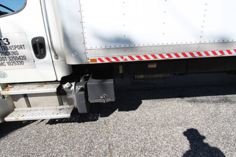 2015 Freightliner M2 106