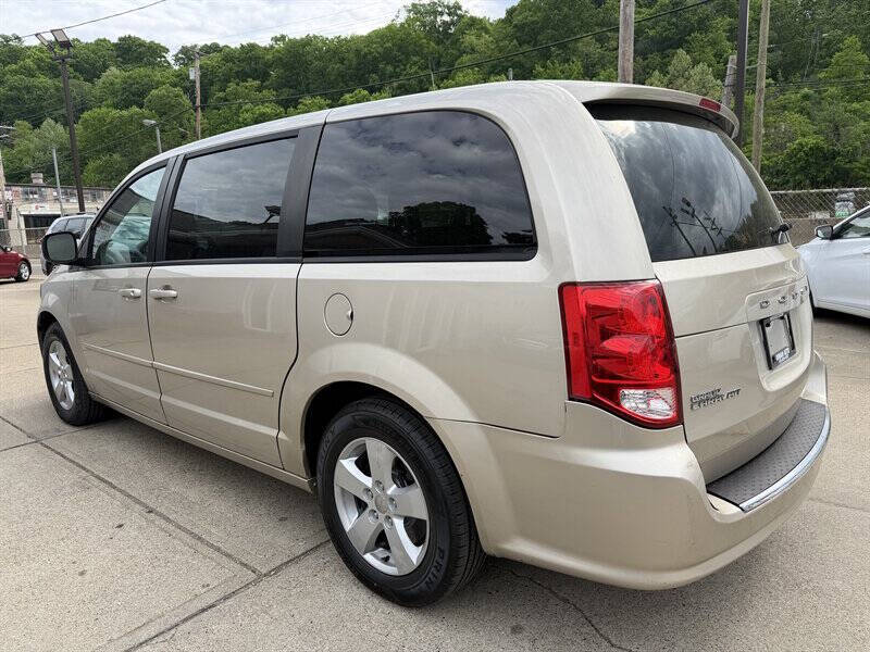 2013 Dodge Grand Caravan SE