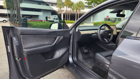 2022 Tesla Model Y Long Range