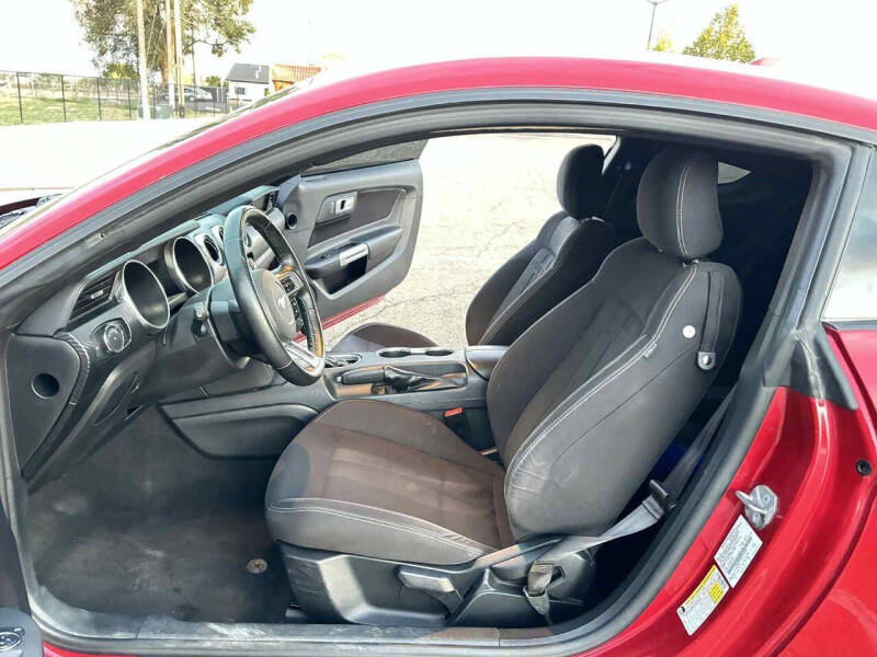 2021 Ford Mustang EcoBoost