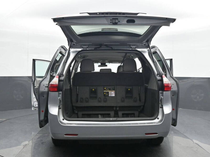 2020 Toyota Sienna L 7-Passenger