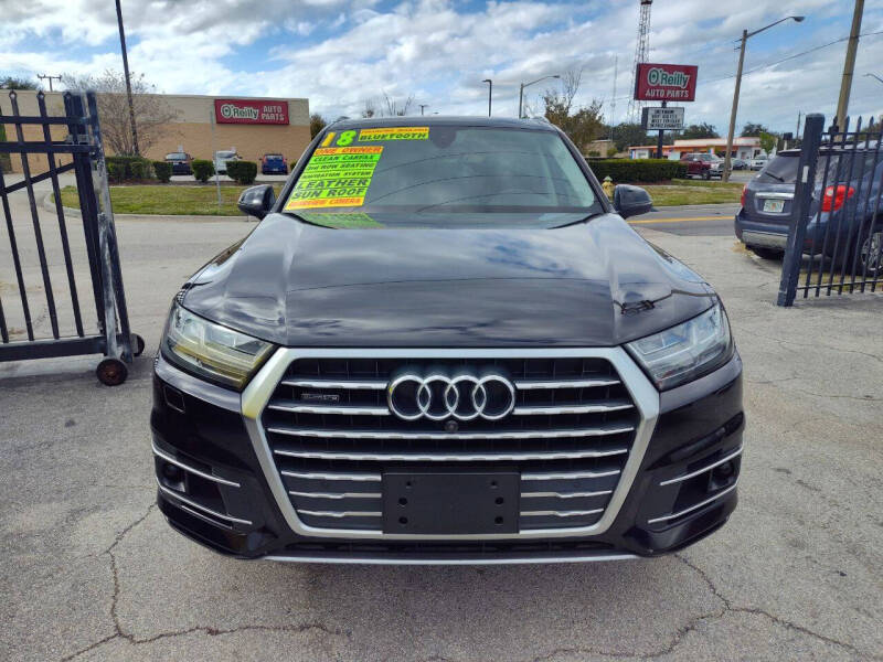 2018 Audi Q7 Premium Plus's photo