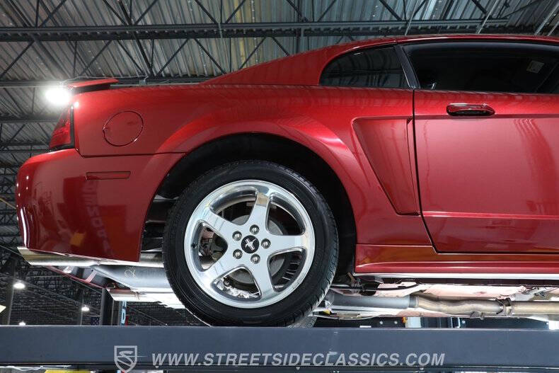 2004 Ford Mustang GT Deluxe