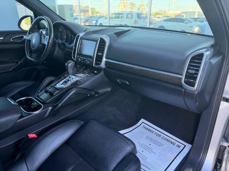2011 Porsche Cayenne S
