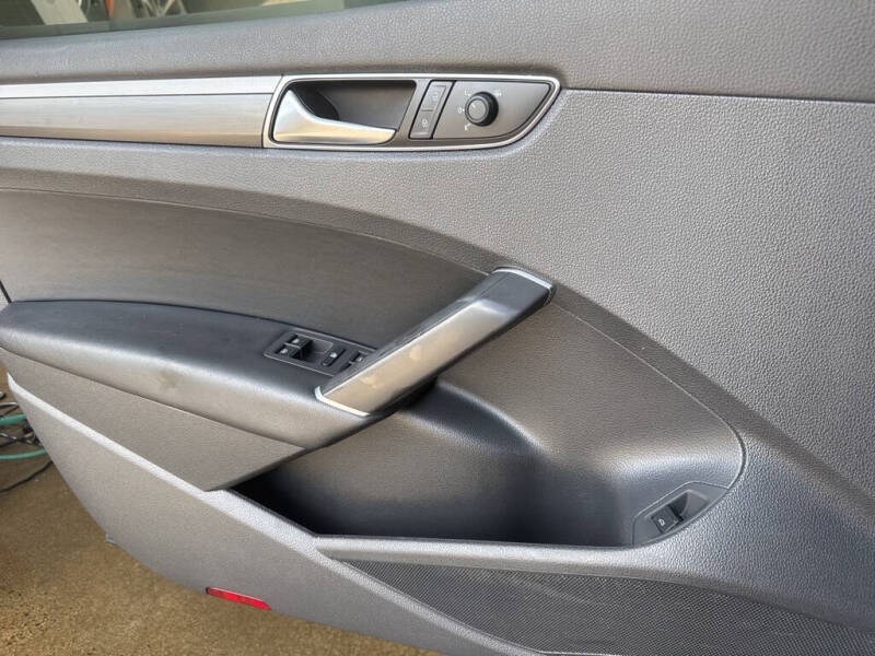 2018 Volkswagen Passat 2.0T R-Line