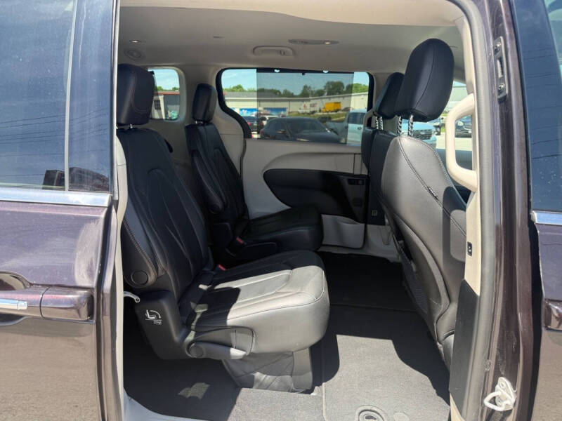 2017 Chrysler Pacifica Touring Plus