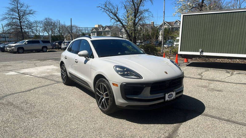 2024 Porsche Macan S