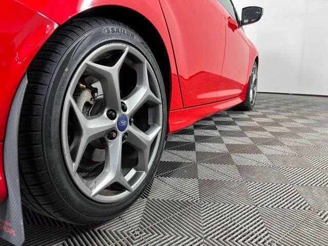2017 Ford Focus ST