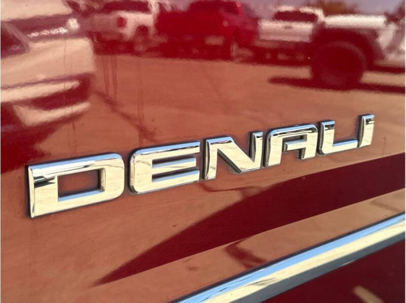 2017 GMC Yukon Denali