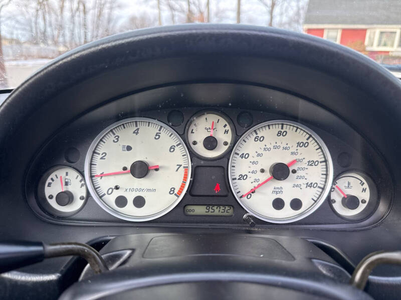 2004 Mazda MX-5 Miata LS