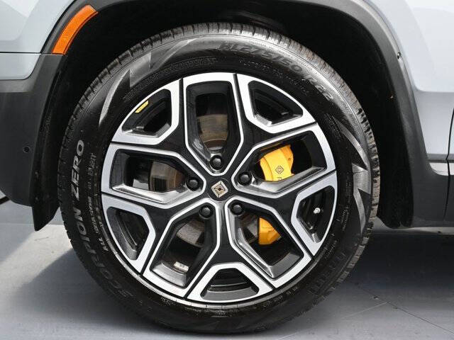 2022 Rivian R1S Launch Edition