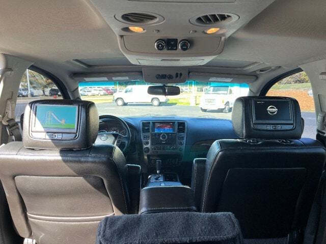 2015 Nissan Armada 23