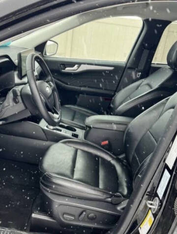 2024 Ford Escape Platinum