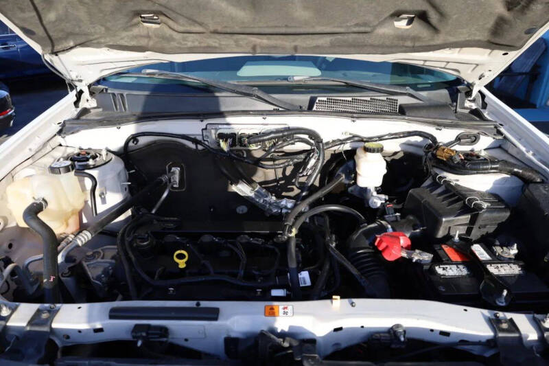 2011 Ford Escape XLS