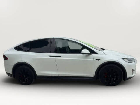 2019 Tesla Model X Standard Range