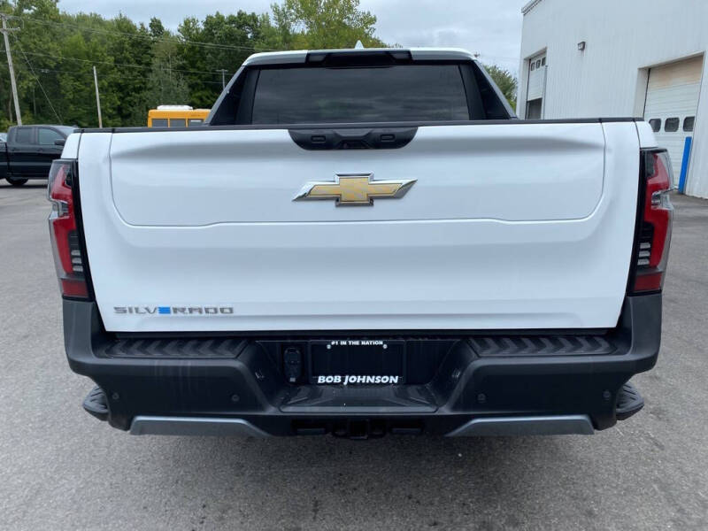2025 Chevrolet Silverado EV LT