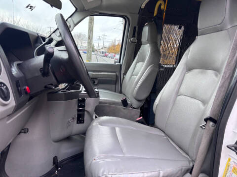 2011 Ford E-Series E-250