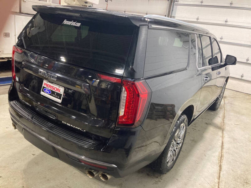 2023 GMC Yukon XL Denali Ultimate